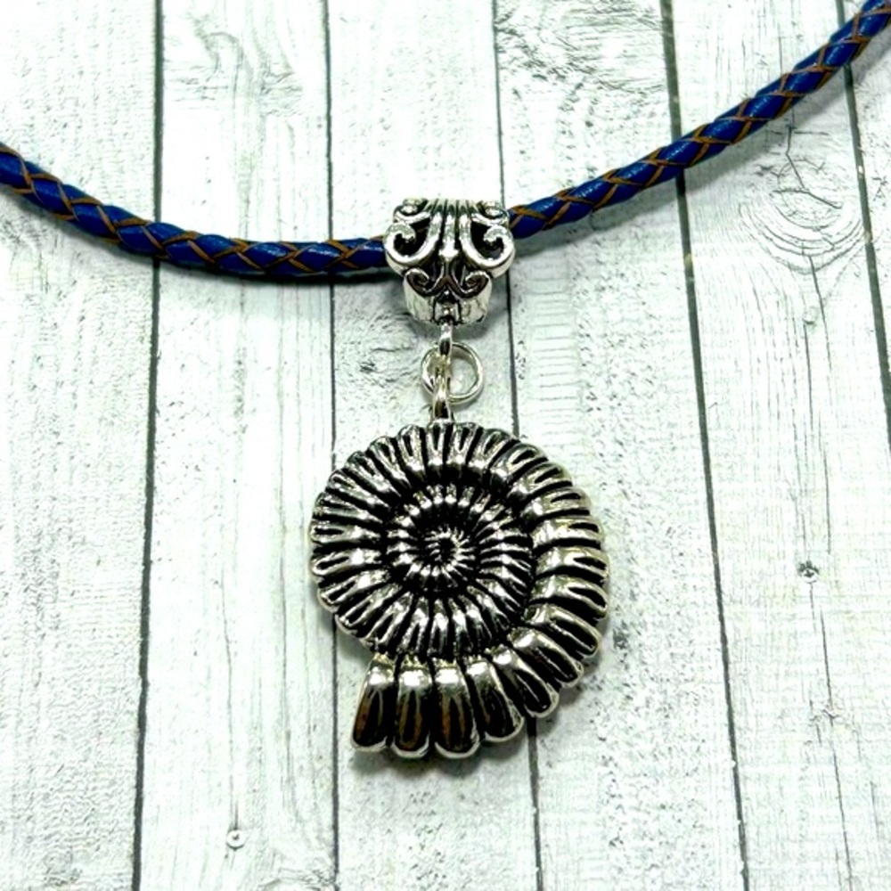 Handmade Shell Pendant Necklace with Braided Leather Cord